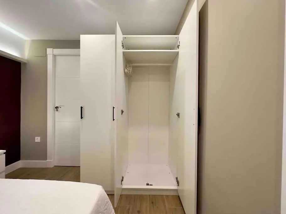 Apartamento Anaya, 3º Piso, A Estrenar En Pleno Centro De Granada