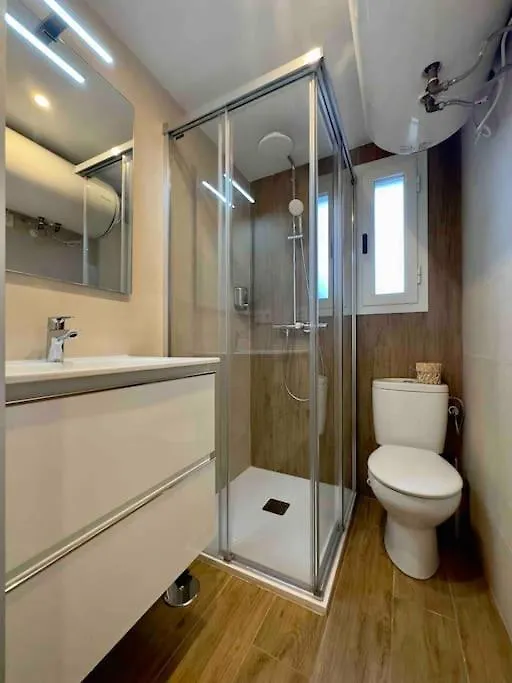 Apartamento Anaya, 3º Piso, A Estrenar En Pleno Centro De Granada 0*,