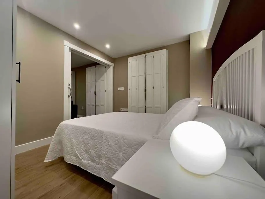 Apartamento Anaya, 3º Piso, A Estrenar En Pleno Centro De Granada